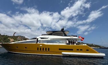 Luxury Motoryacht P_Page_1_Image_0001