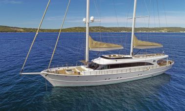 Acapella Sailing Yacht