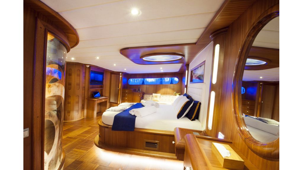 30m Charter Gulet for Sale (18)