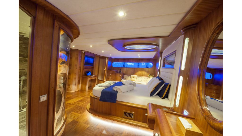 30m Charter Gulet for Sale (19)