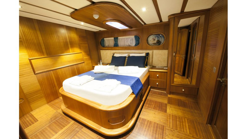 30m Charter Gulet for Sale (22)