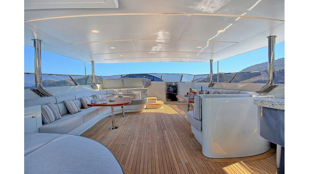 39m Mahogany Built Motor Yacht for Sale (64)