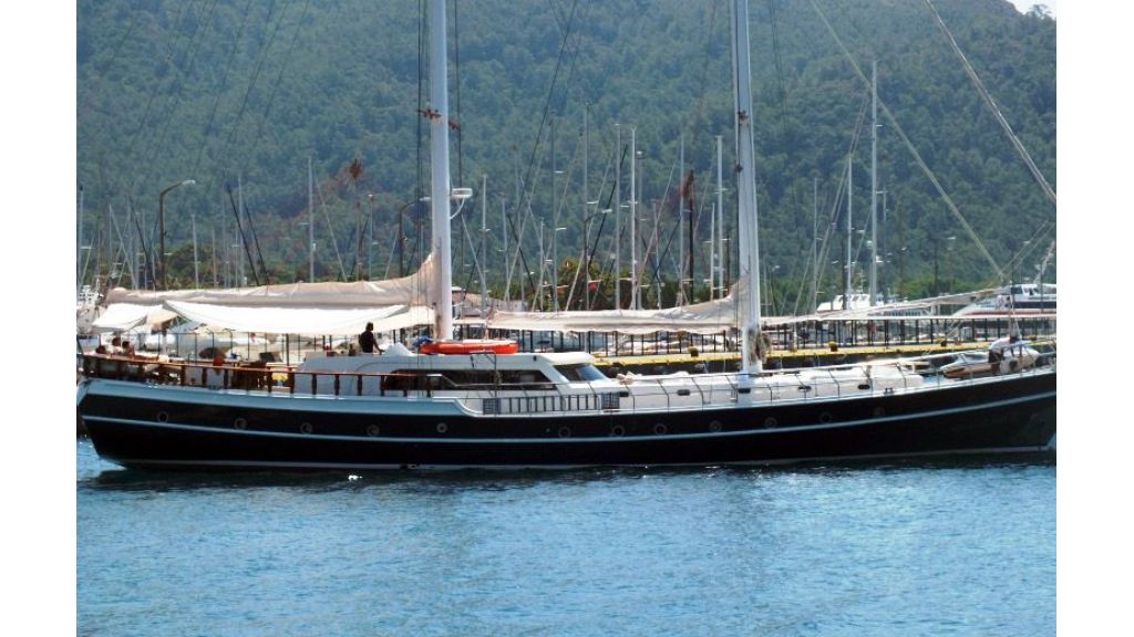 6 cabin luxury charter gulet (11)