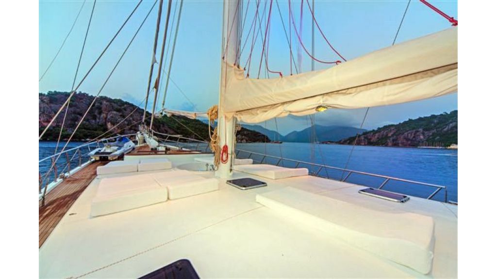 6 cabin luxury charter gulet (26)