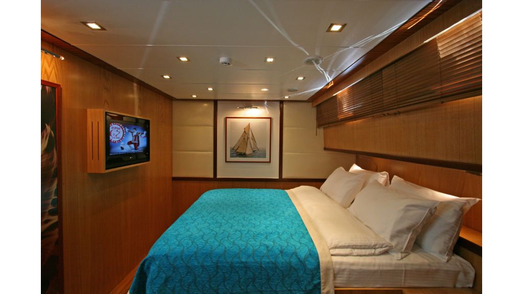 Getaway Luxury Sailing Yacht (29)