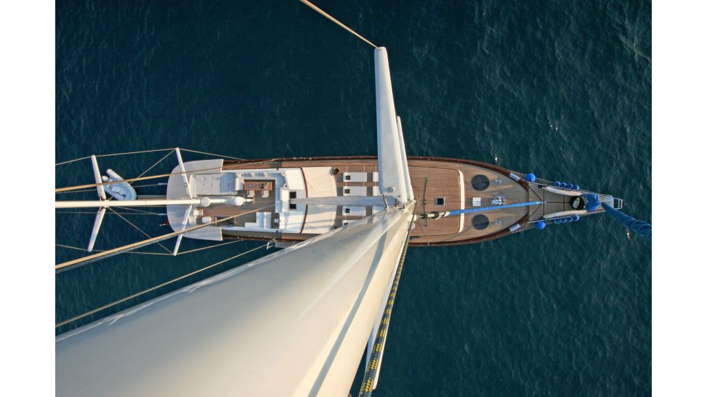 Getaway Luxury Sailing Yacht (8)