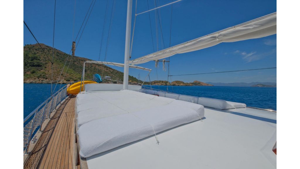 Gulet Pronto White (014)