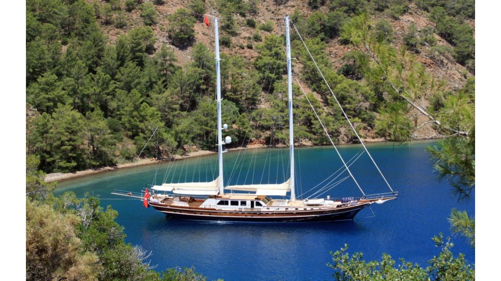 Kaya-Guneri-V-Luxury Yacht (26)