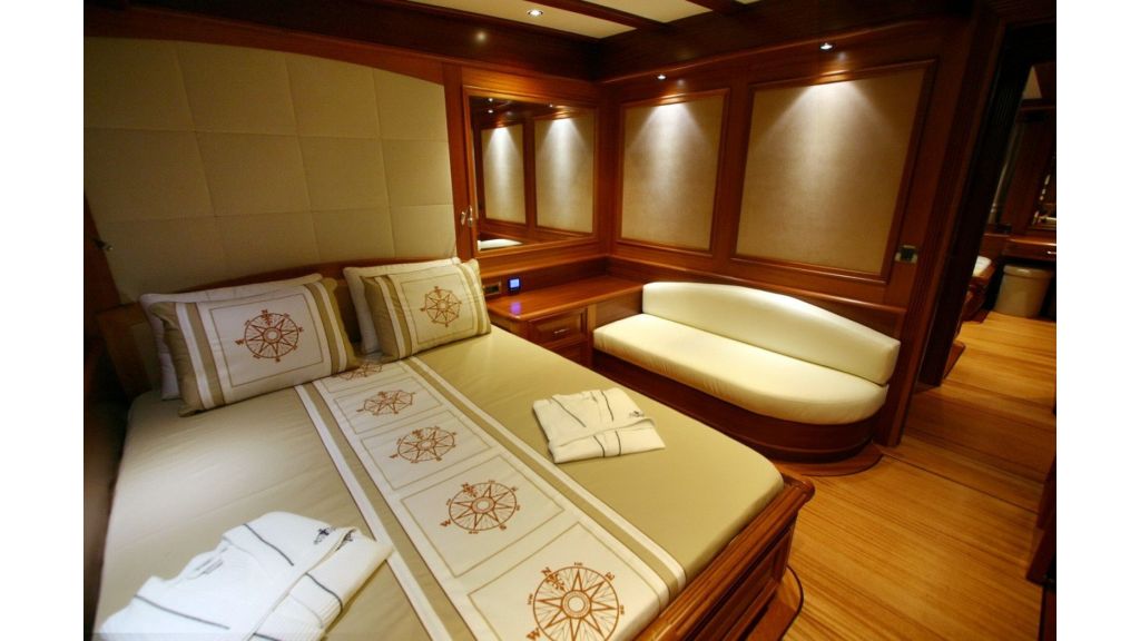 Kaya-Guneri-V-Luxury Yacht (38)