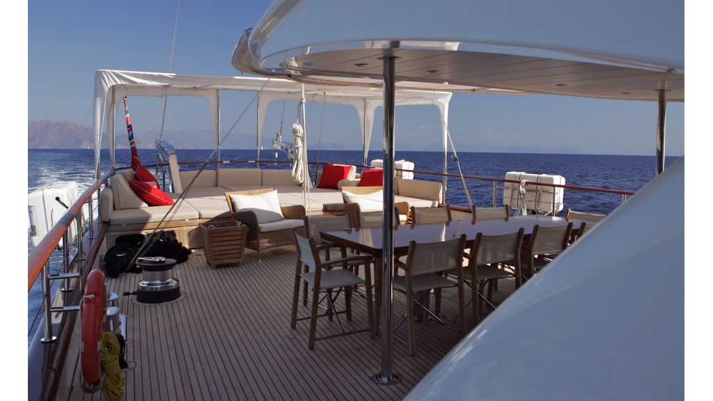 Levantin-Luxury-Sailing-Yacht (1)