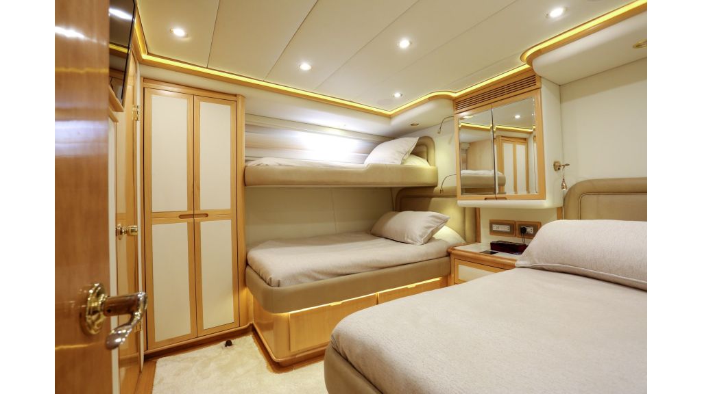 Luxury Motoryacht For Sale (25)