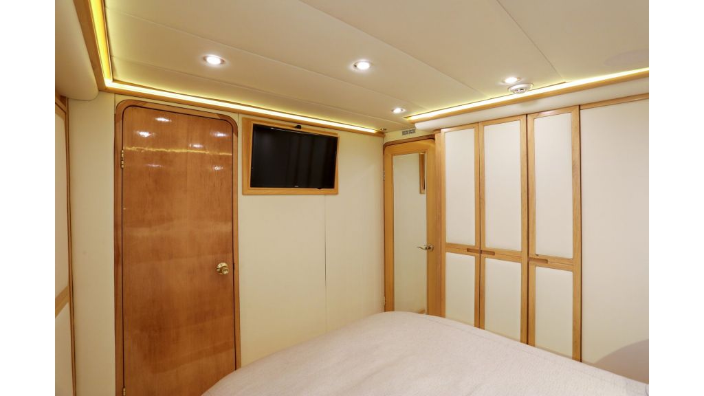 Luxury Motoryacht For Sale (31)