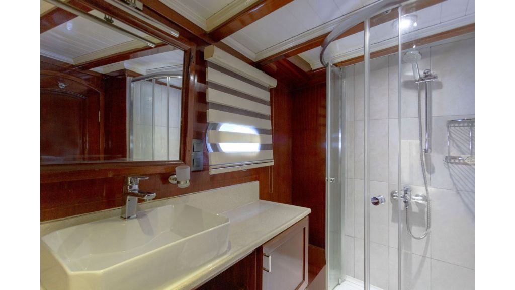 Yuce Bey Gulet (002)