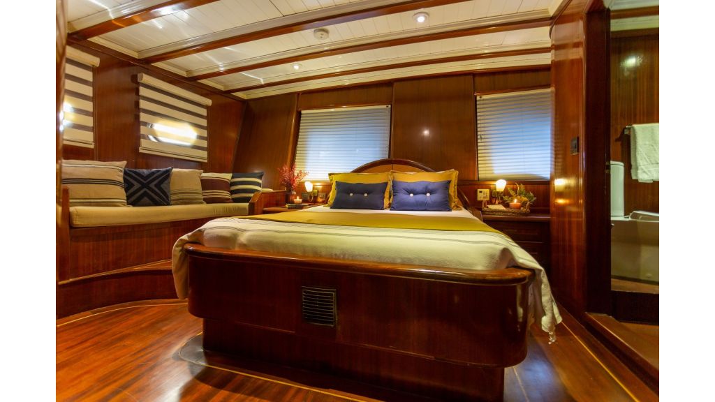 Yuce Bey Gulet (008)