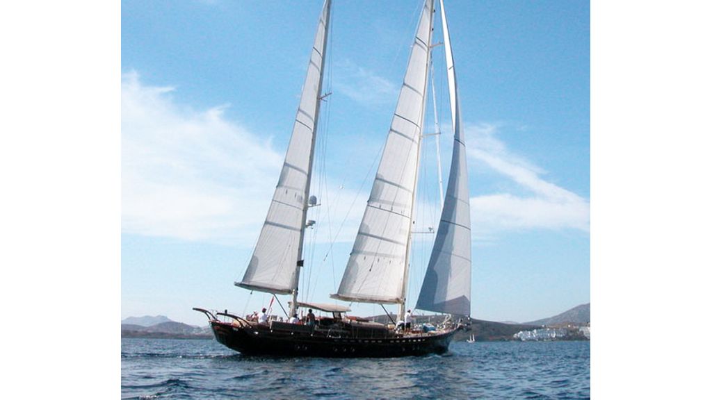 sailing_yacht_ilios