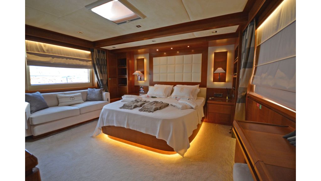 Composite Grp Motoryacht (12)