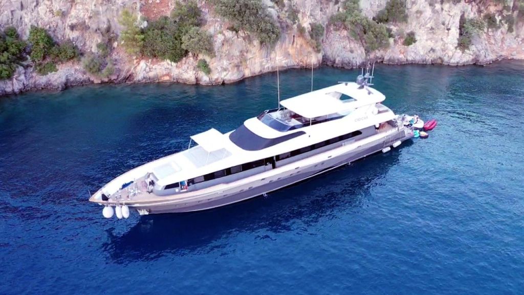 Crocus Luxury Motor Yacht (65)