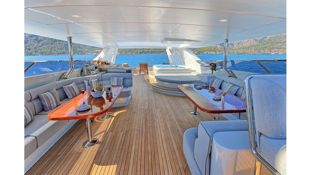 Crocus Luxury Motoryacht (64)