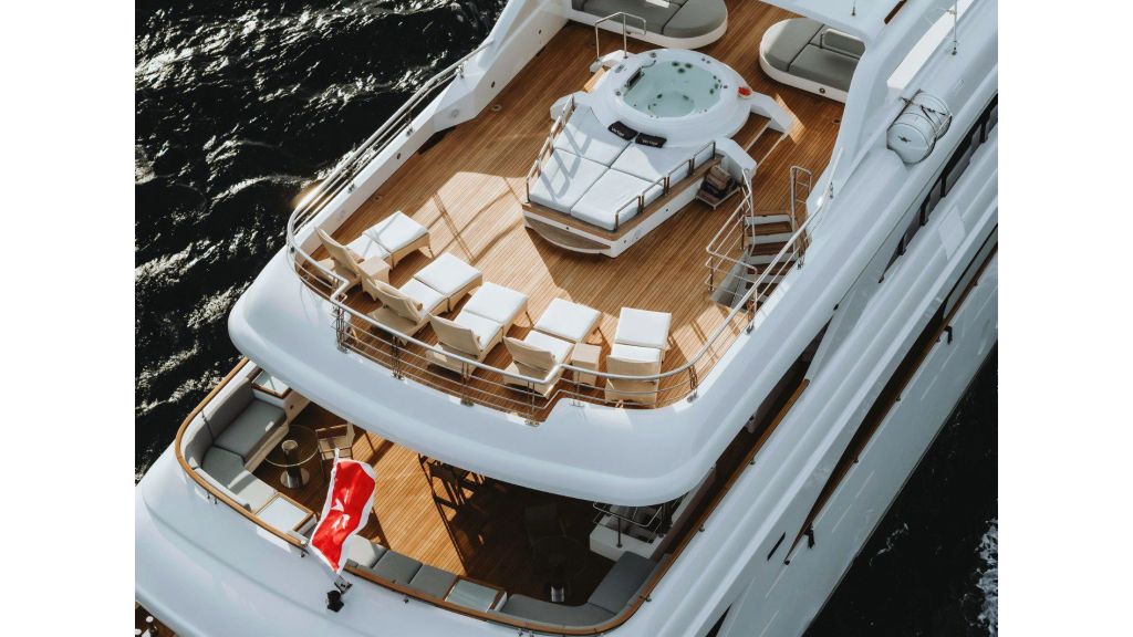 Vertigo Super Yacht (26)