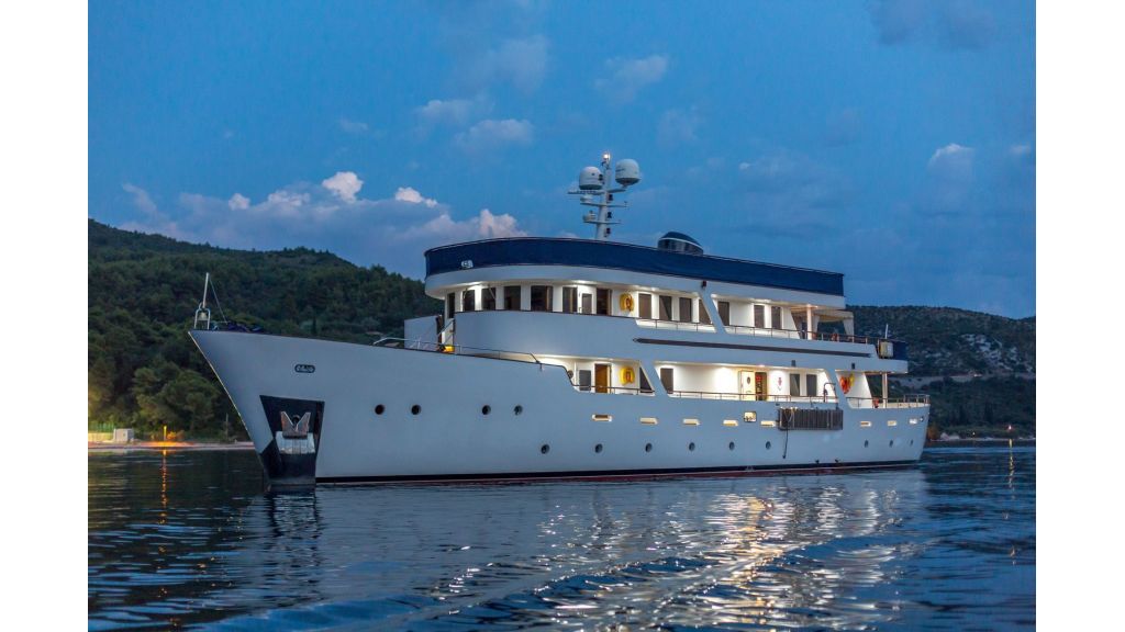 Steel Hull Motoryacht - master2