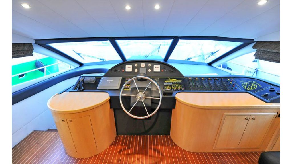 Motor yacht_for_sale (14)