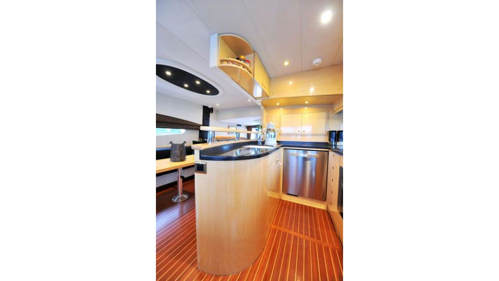 Motor yacht_for_sale (15)