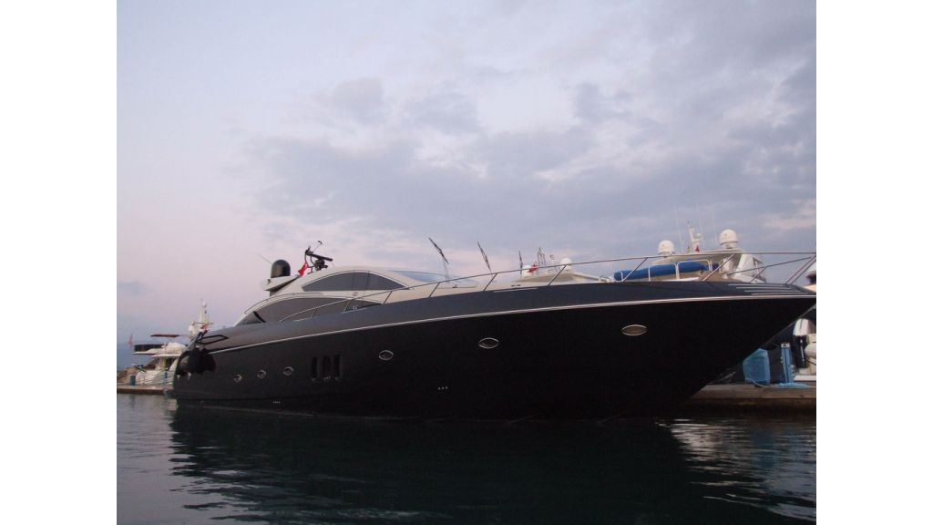 Sunseeker Predator 82 (17)