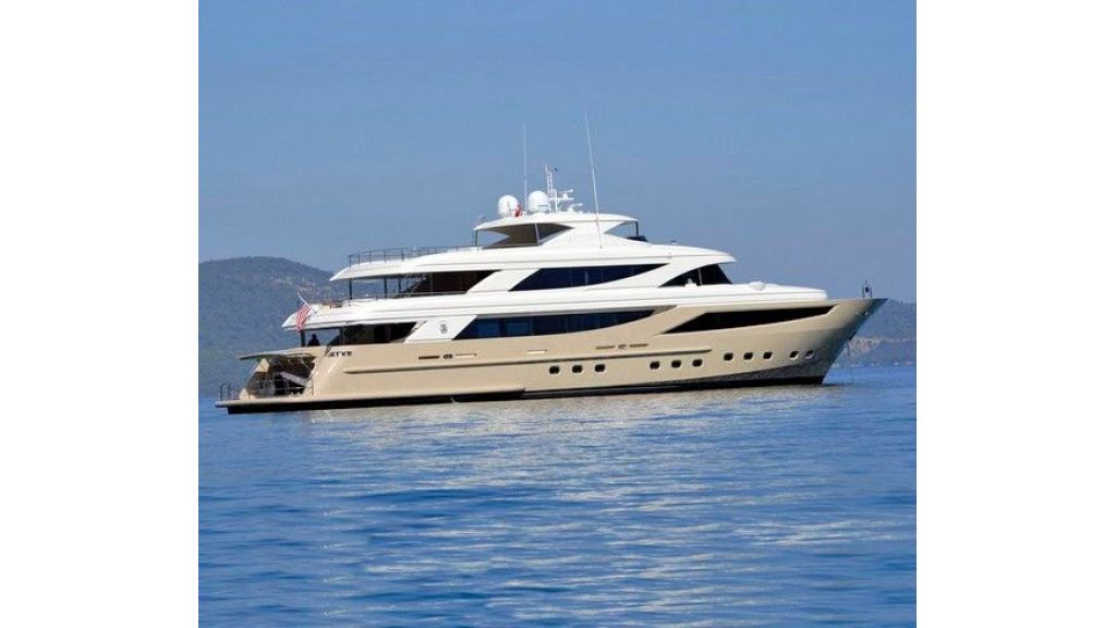 41m Large Yacht (2)