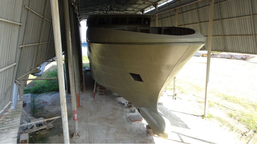 steel-hull-motor-yacht-for-sale (6)