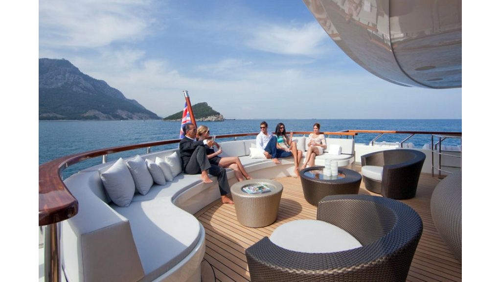 Composite luxury motor yacht (24)