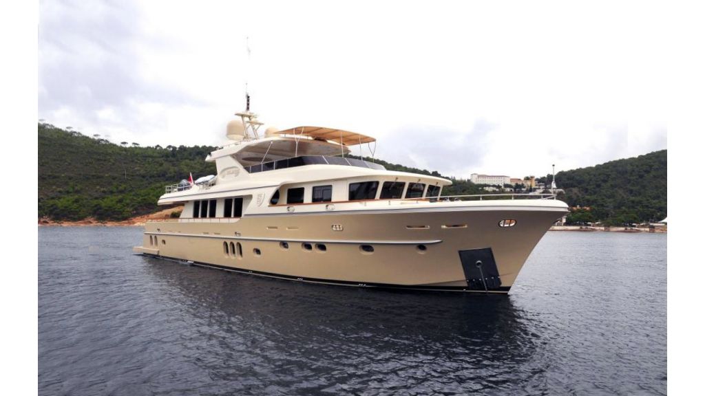 Sea Angel motor yacht master