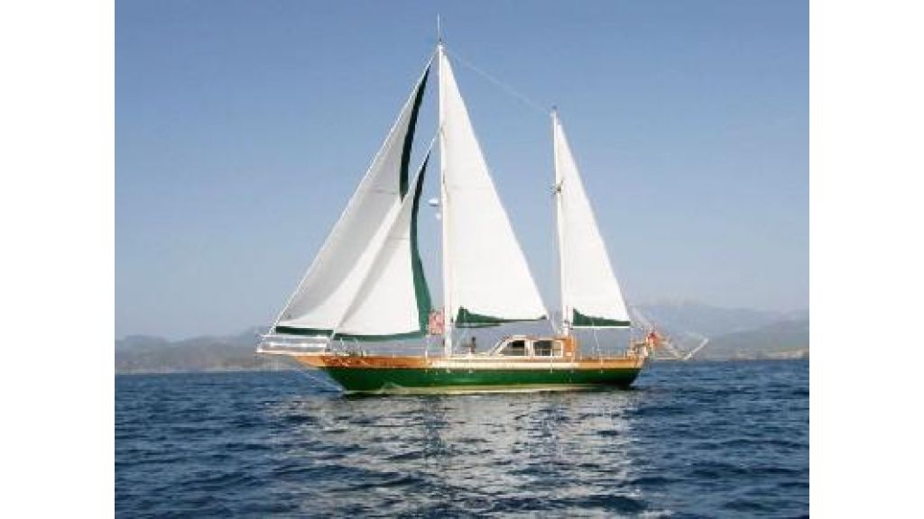 sailing yachtg