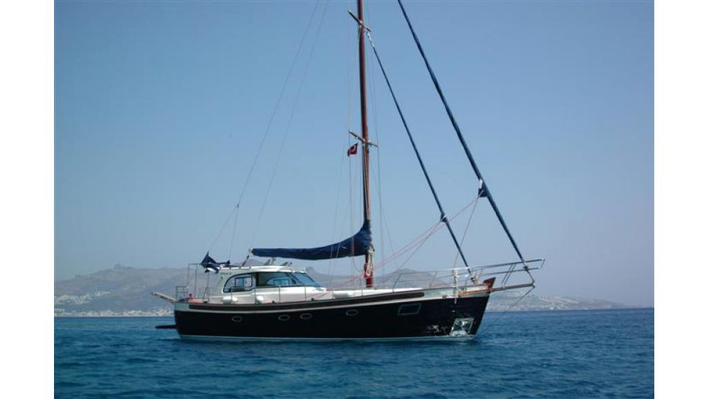 Sailing yacht (14)