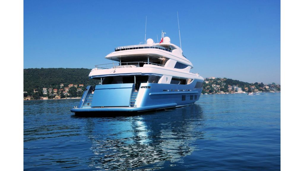 exclusive-motoryacht-for-sale-4