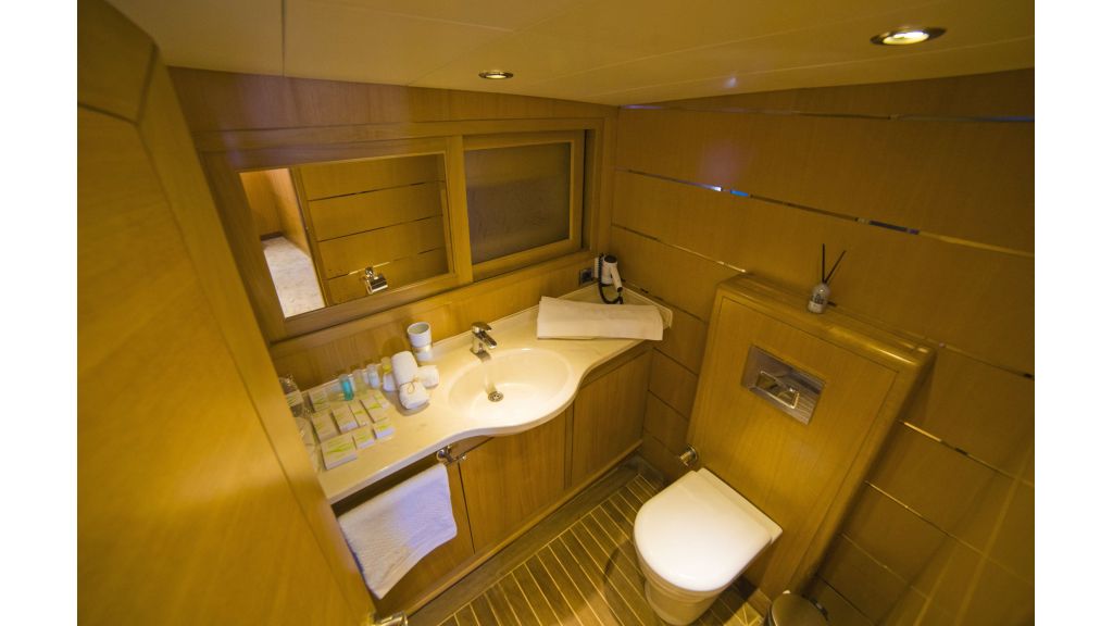 Luxury 5 Cabins Gulet (11)