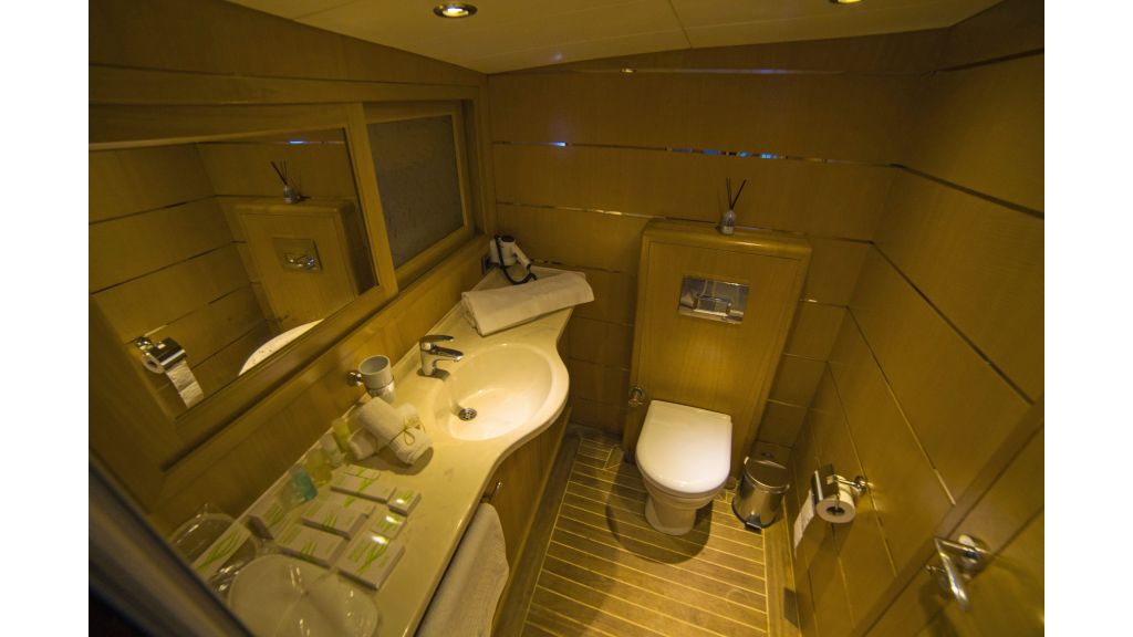 Luxury 5 Cabins Gulet (12)