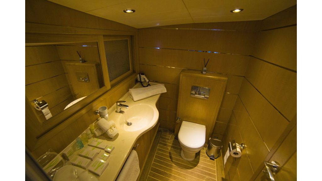 Luxury 5 Cabins Gulet (13)