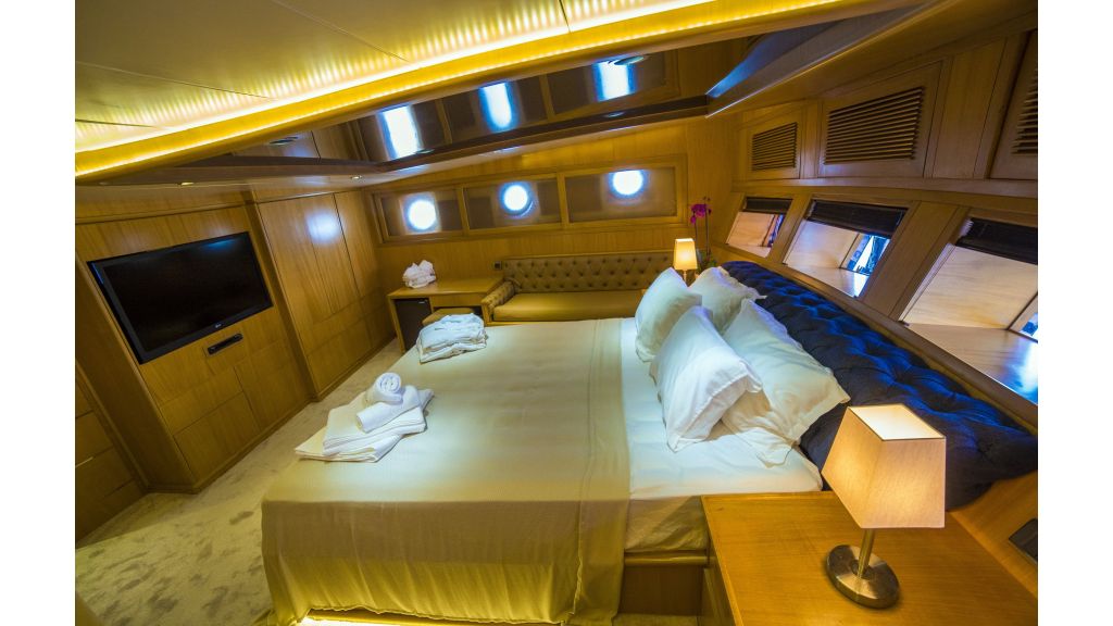 Luxury 5 Cabins Gulet (6)