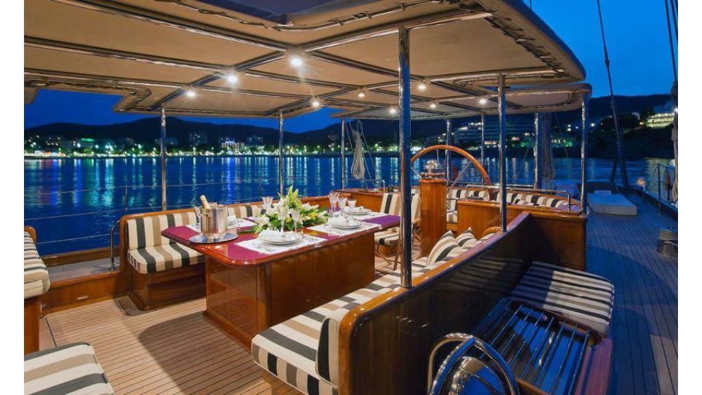 Luxury Sailing Yacht for sale (18)