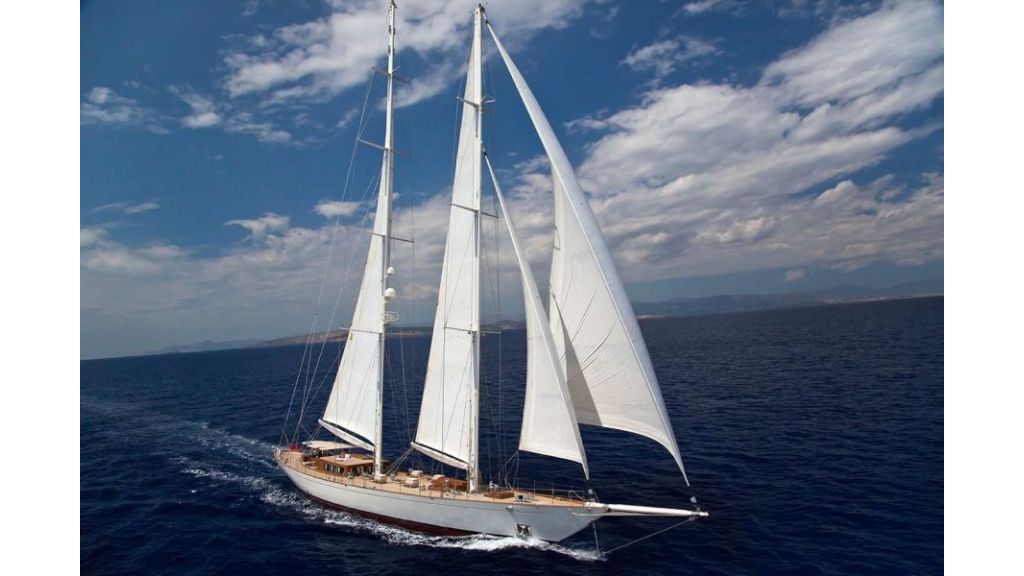 Luxury Sailing Yacht for sale (39)
