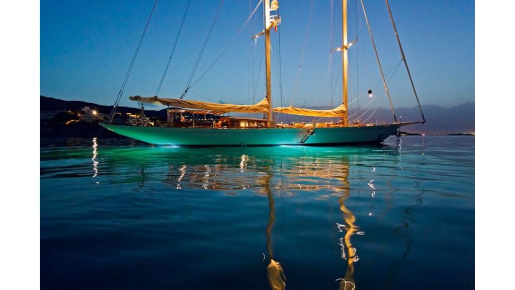 Luxury Sailing Yacht for sale (4)