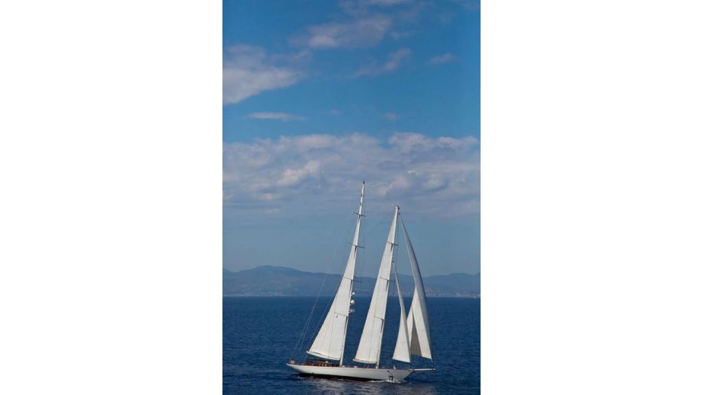 Luxury Sailing Yacht for sale (41)