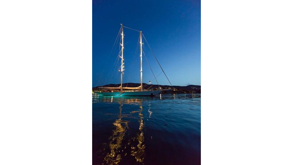 Luxury Sailing Yacht for sale (5)