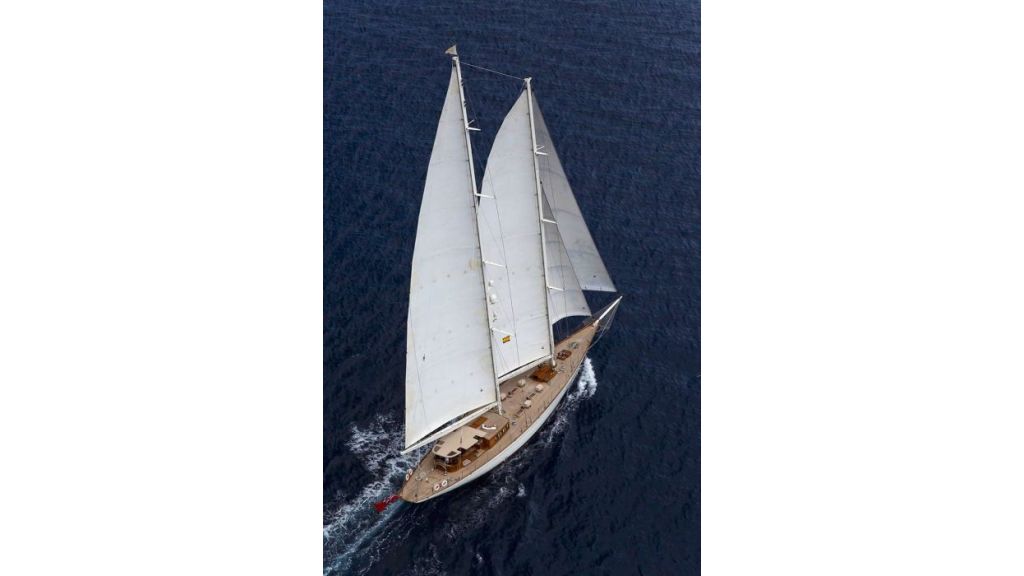 Luxury Sailing Yacht for sale (9)