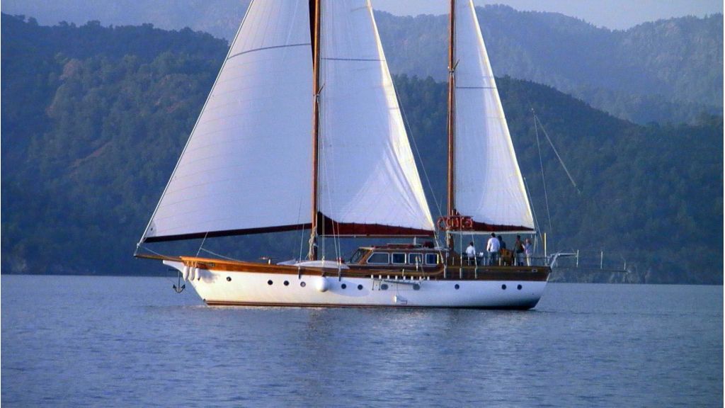 Sailing Yacht isla (26)