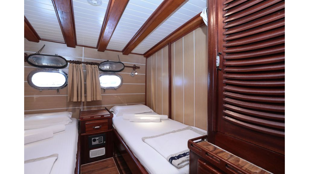 Turkish Commercial Charter Yacht for Sale (19)