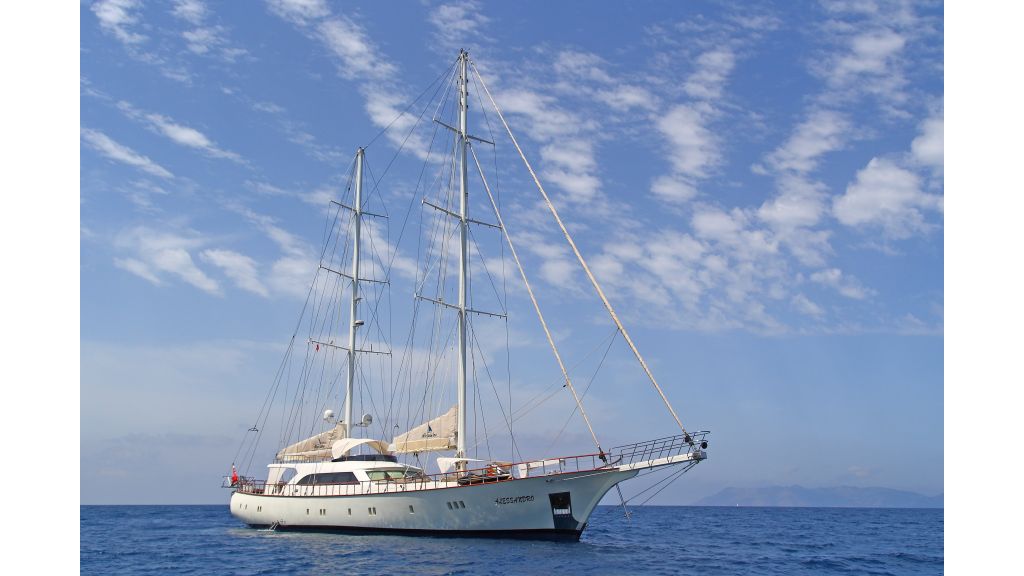 Alessandro Luxury sailing yacht (5)
