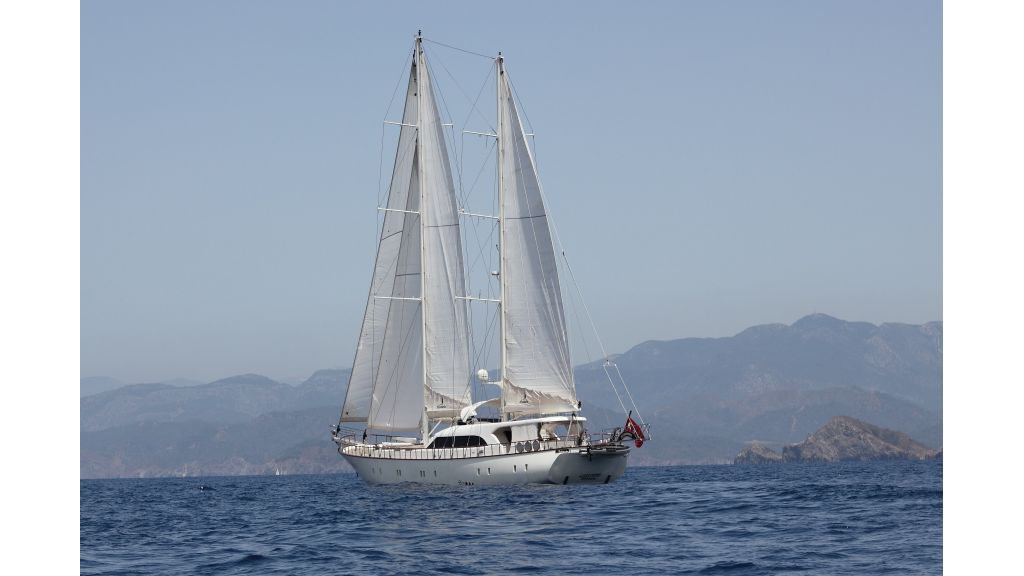 Alessandro Luxury sailing yacht (6)
