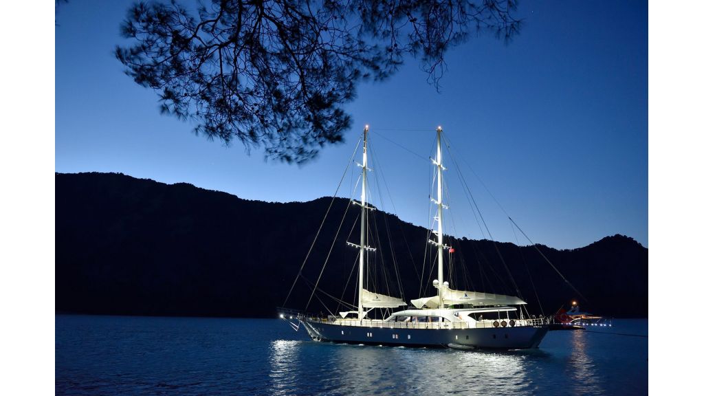 Alessandro Sailing Yacht (710)