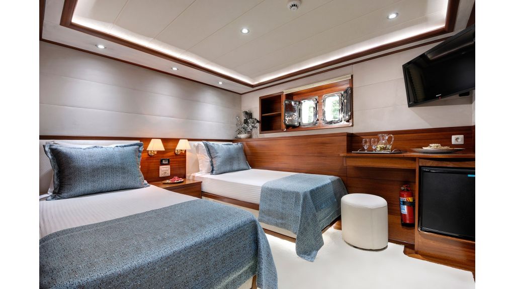 Alessandro Sailing Yacht (751)